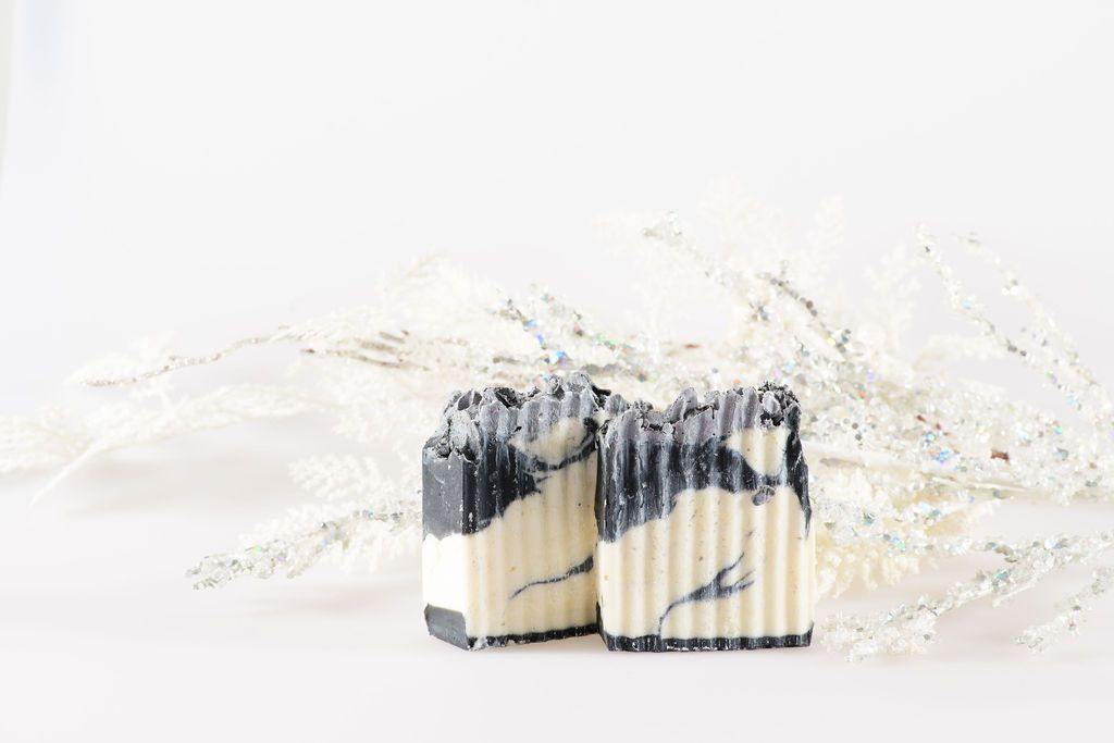 Artistry - Minted Charcoal - Luxe & Ash