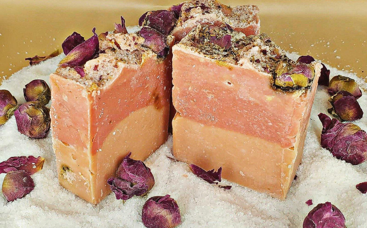 Artistry - Beaches and Blooms - Luxe & Ash